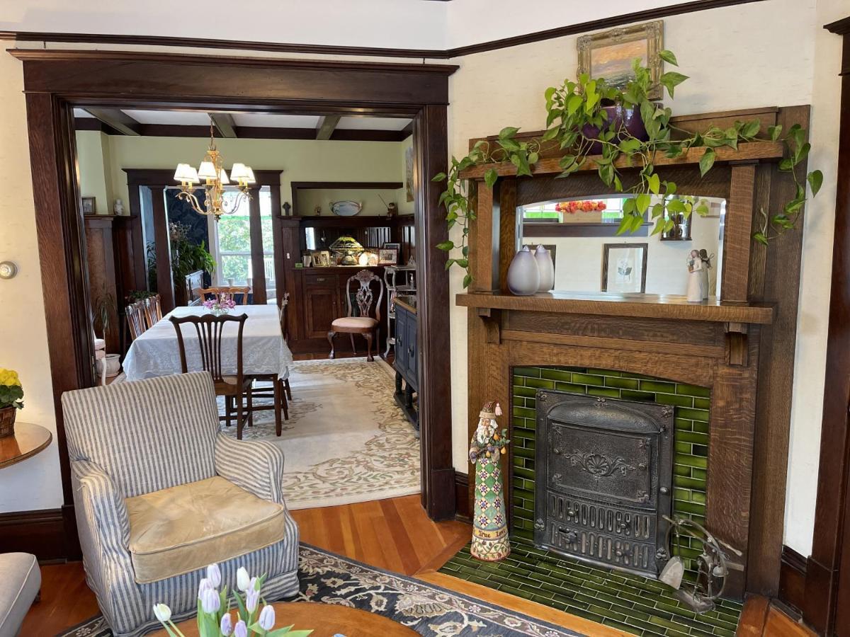 Fisher House 4*